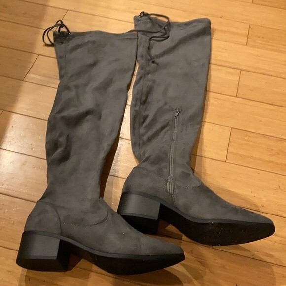 Hannah over the knee Suade boots - Picture 1 of 3